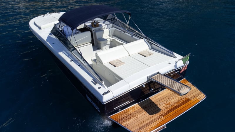 amalfi coast yacht charter - itama 38